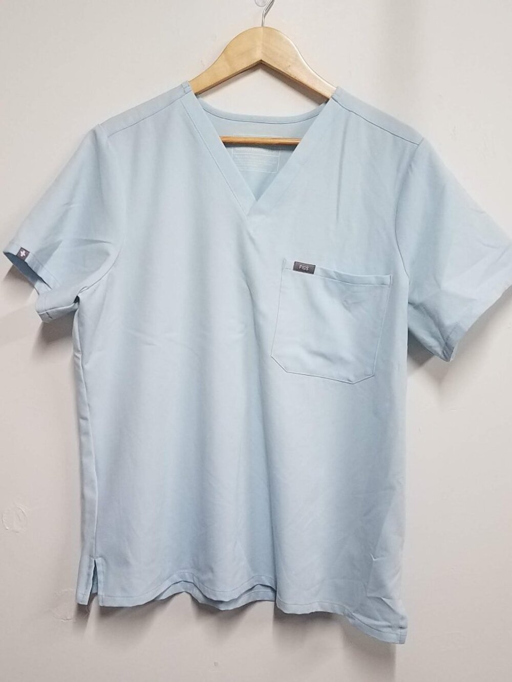 FIGS Catarina Scrub Top XL Pale Blue Womens Extra Large Pocket 1000211 PO 5543